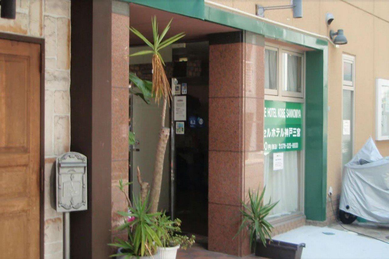 Capsule Hotel Kobe Sannomiya (Adults Only) Exterior photo